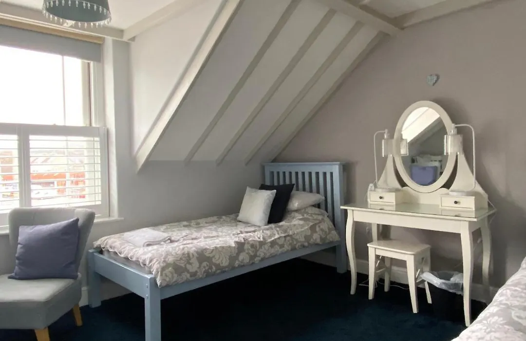 Glengarth House Room Only Accommodation-1